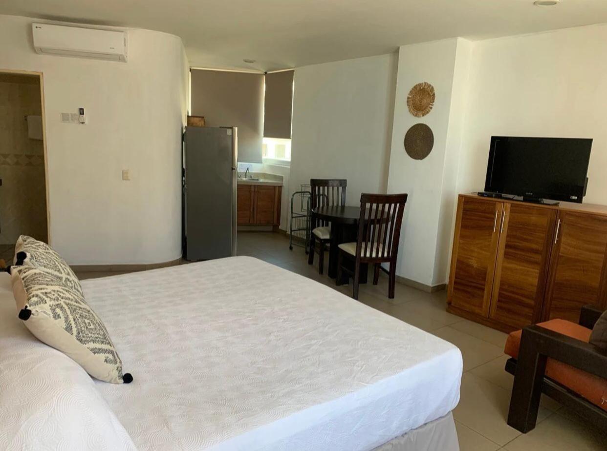 Banderas Suites Бусеріас Екстер'єр фото