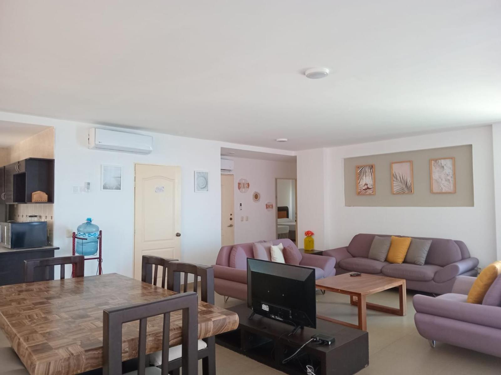 Banderas Suites Бусеріас Екстер'єр фото